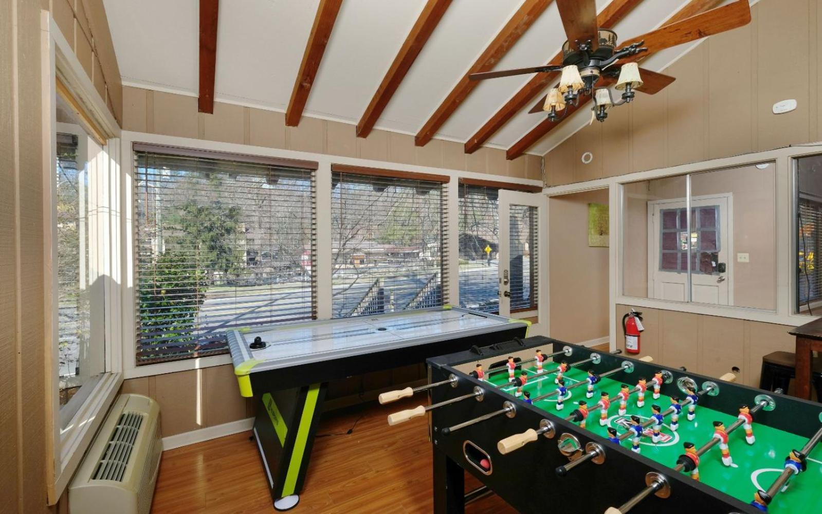 Red Oak Lodge Gatlinburg Εξωτερικό φωτογραφία
